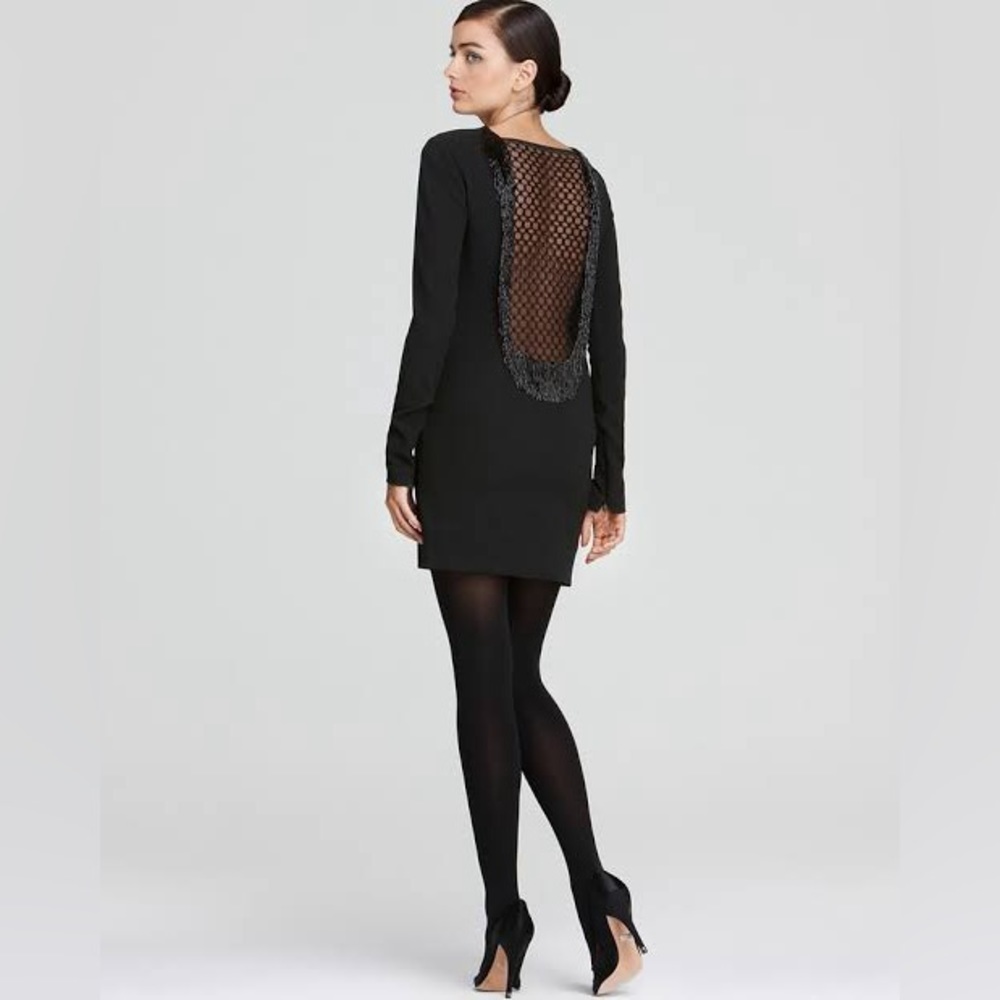 DVF Elegant dress , this brand is known for being present in royalty families